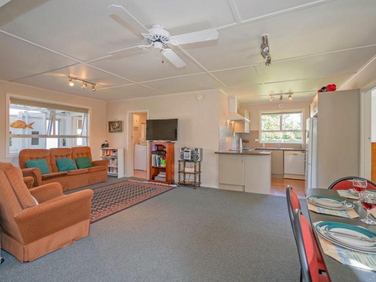 Hosts On The Coast Whiti Delight Villa Whitianga Luaran gambar